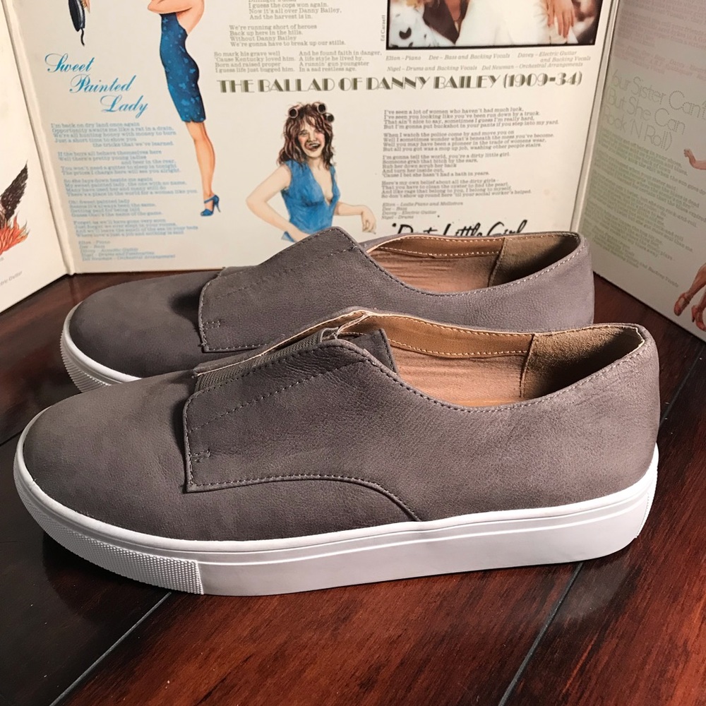 STEVEN BY STEVE MADDEN Garnet Slip-On Platform 7.5